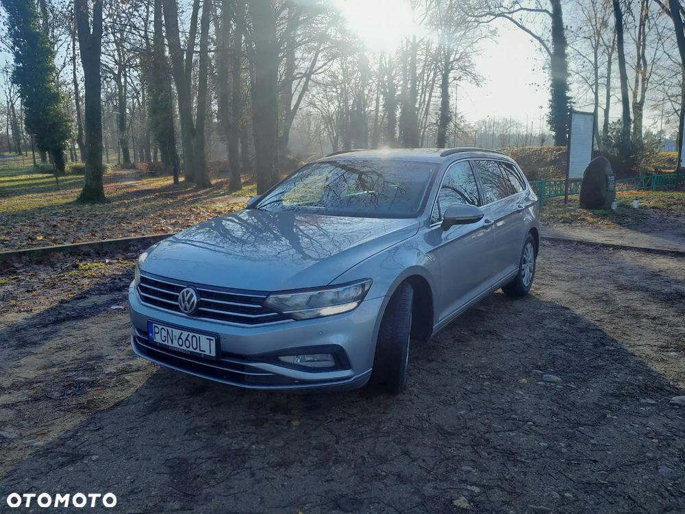 Volkswagen Passat Variant 2.0 TDI (BlueMotion Technology) Comfortline - 2