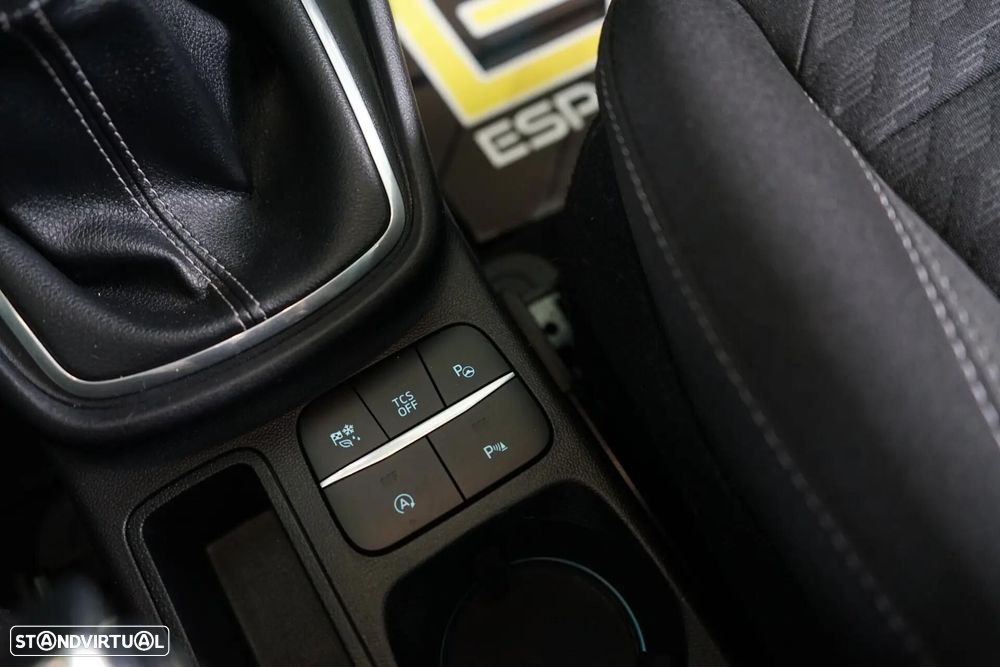 Ford Puma 1.0 EcoBoost Hybrid TITANIUM - 28