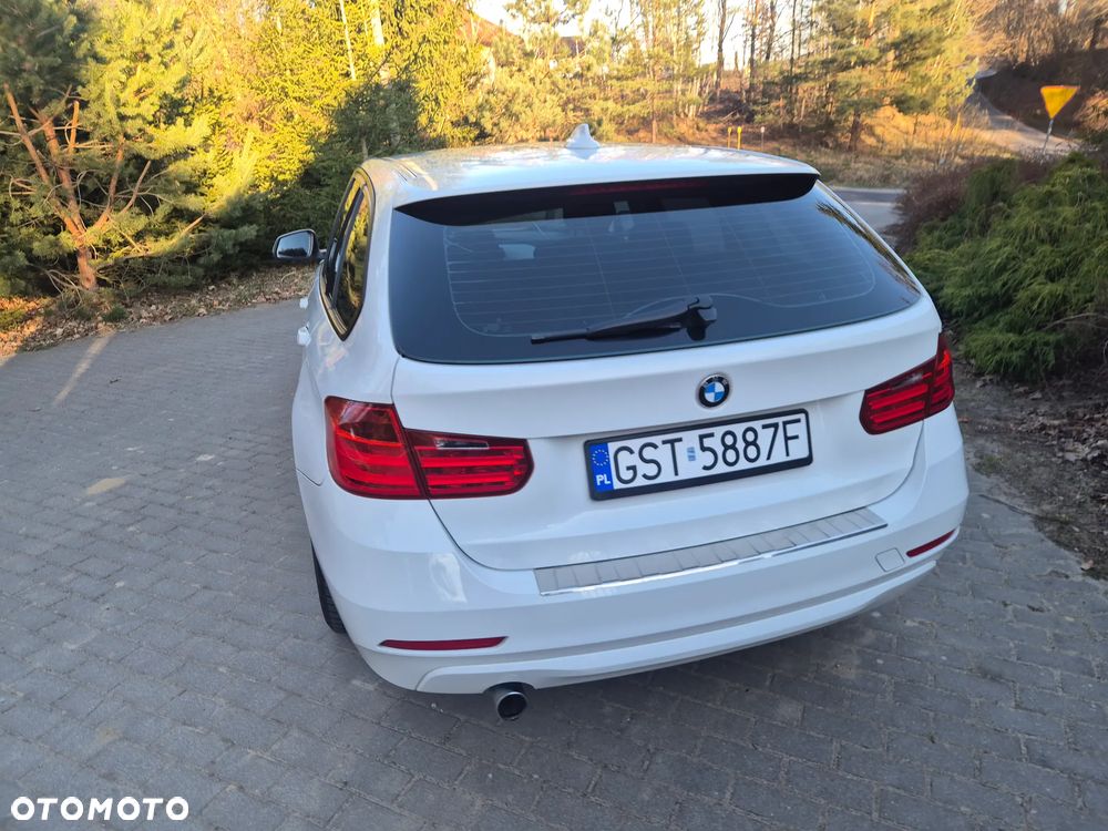 BMW Seria 3 318d DPF Edition Lifestyle - 16