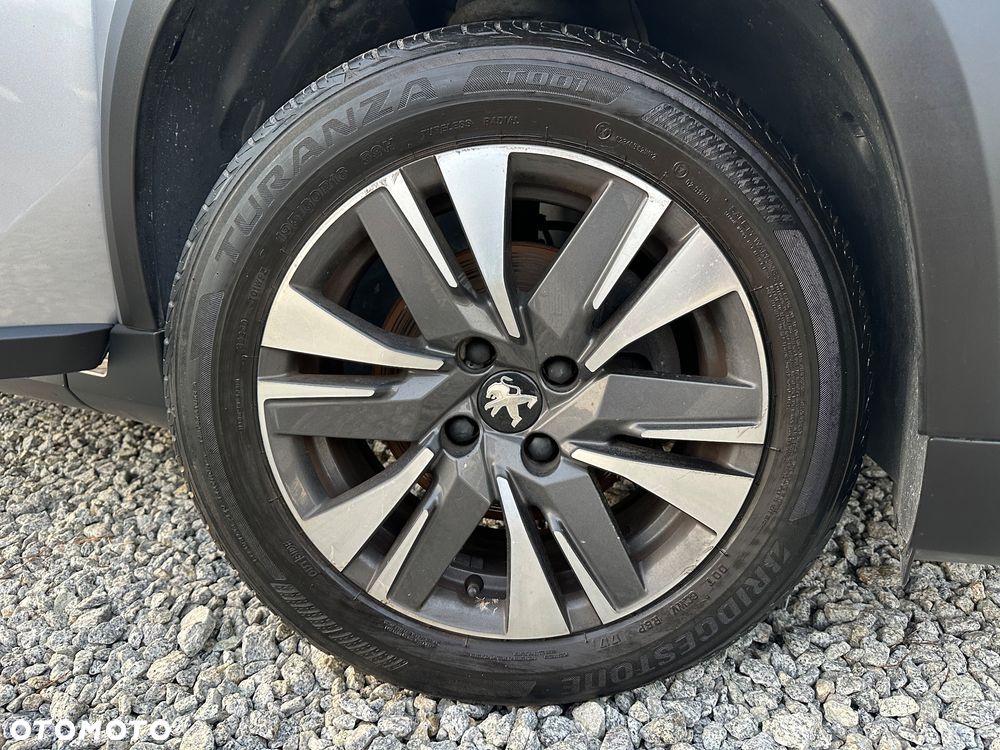 Peugeot 2008 1.2 Pure Tech Active S&S EAT6 - 26
