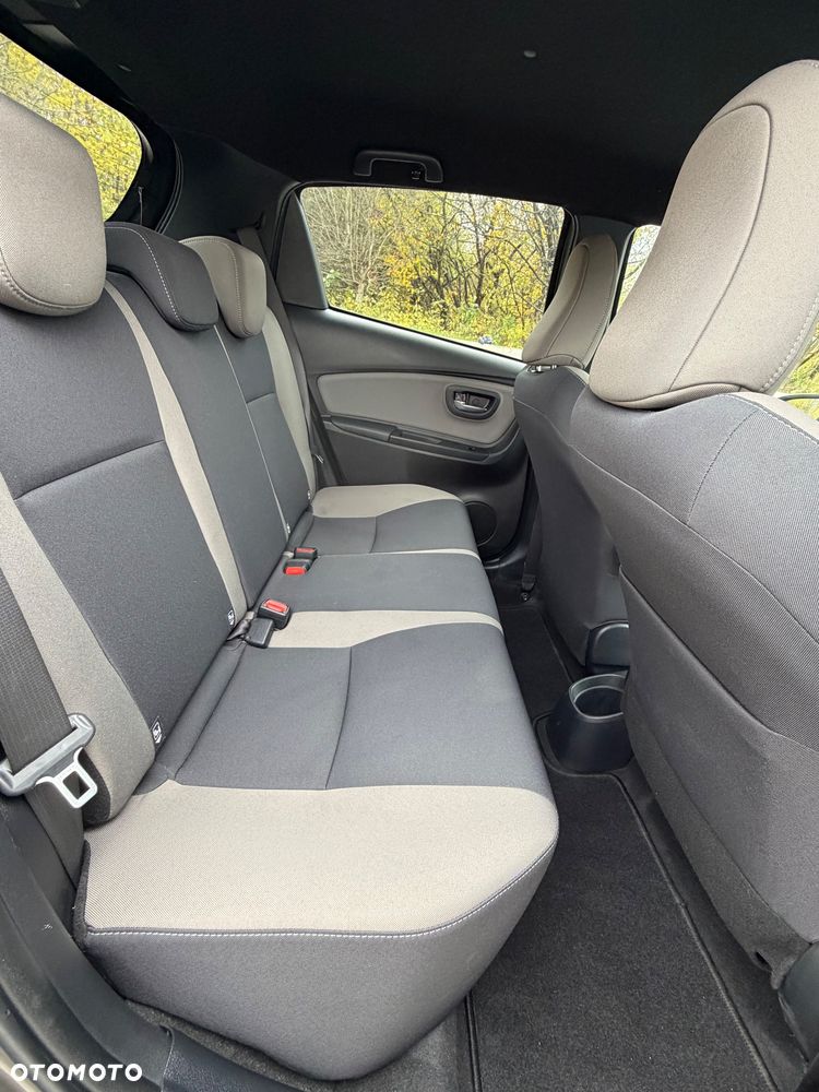Toyota Yaris - 36