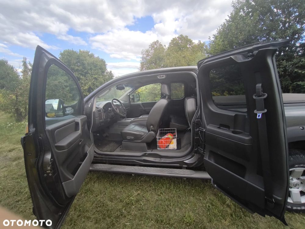 Nissan Titan - 7
