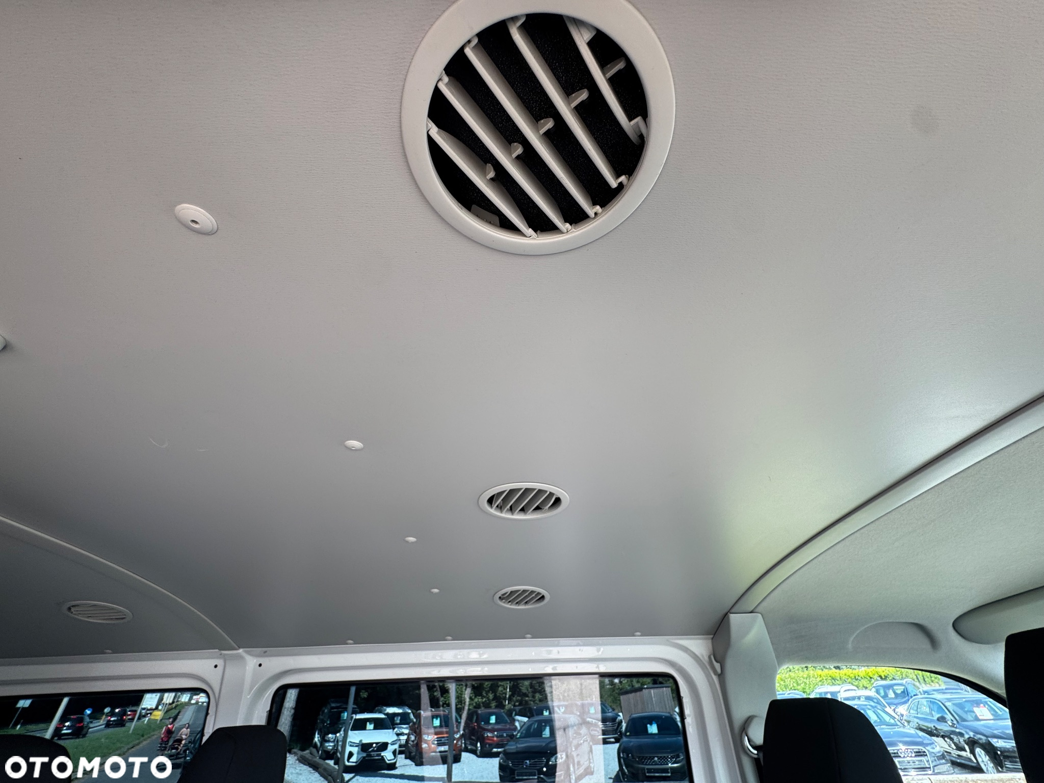 Volkswagen Caravelle TDI L1 Comfortline - 24