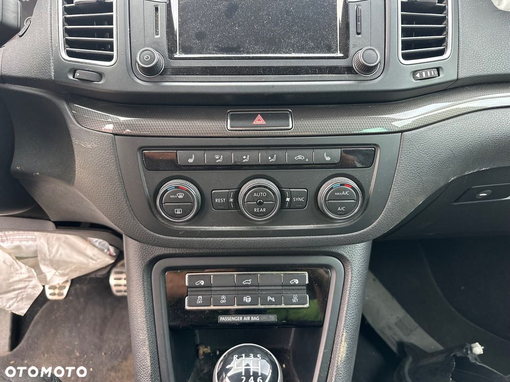 Volkswagen Sharan 2.0 TDI IQ.DRIVE - 19