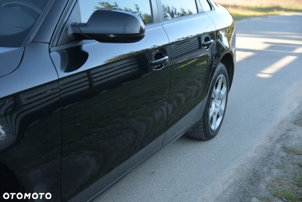 Audi A4 Limousine - 12