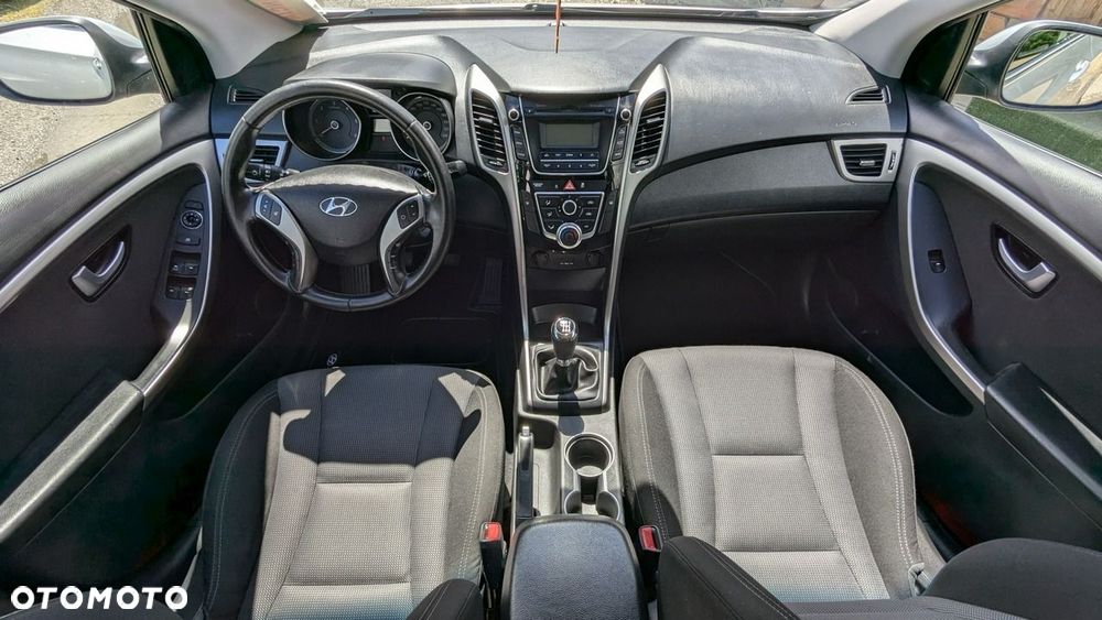Hyundai i30 - 25