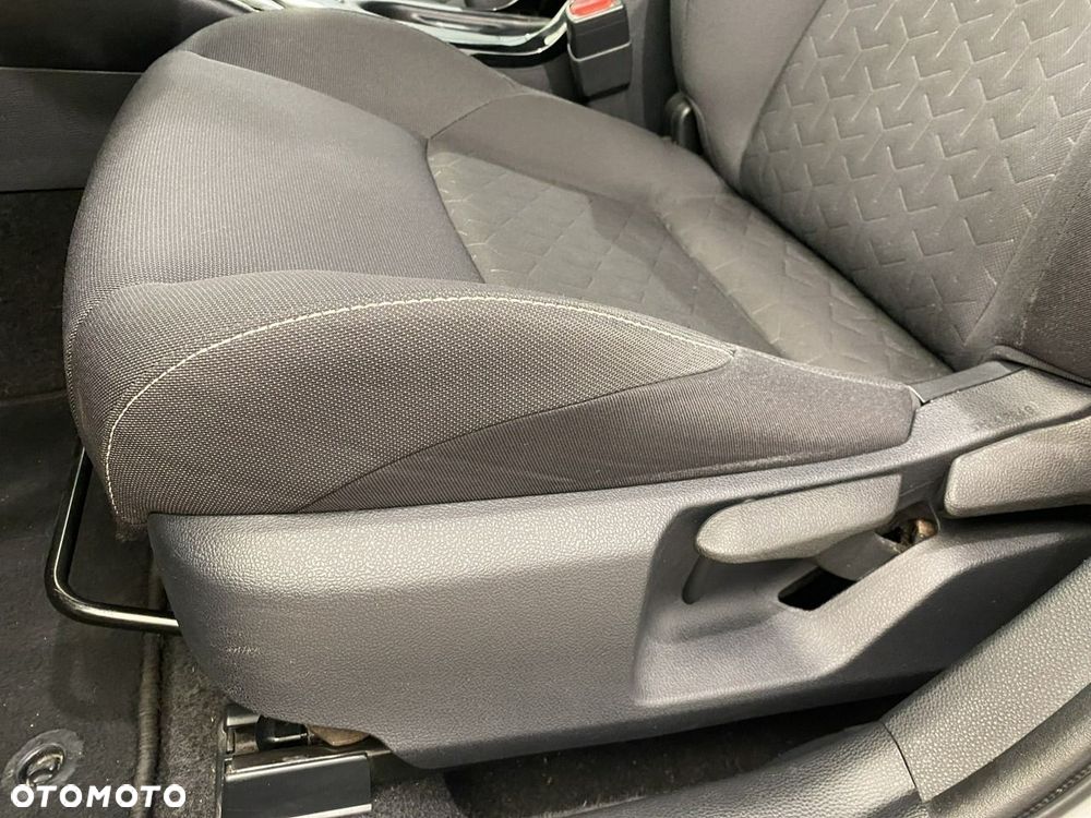 Toyota Corolla - 26