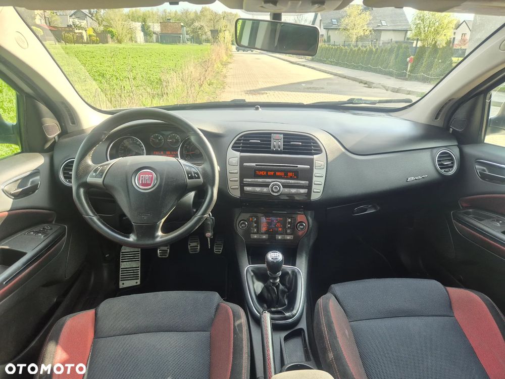 Fiat Bravo 1.4 T-JET 16V Dynamic - 29