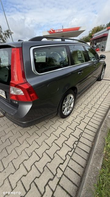 Volvo V70 2010 photo 5