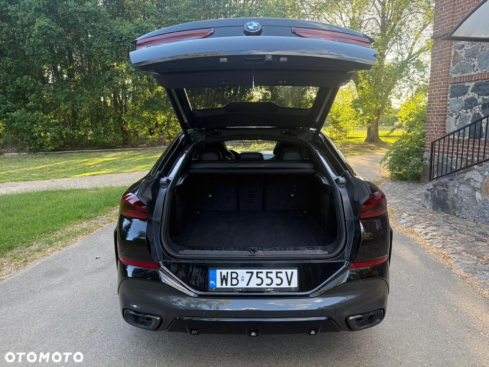 BMW X6 xDrive40d mHEV - 34