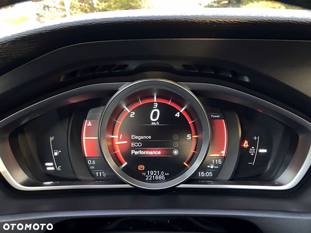 Volvo V40 D3 Momentum - 37