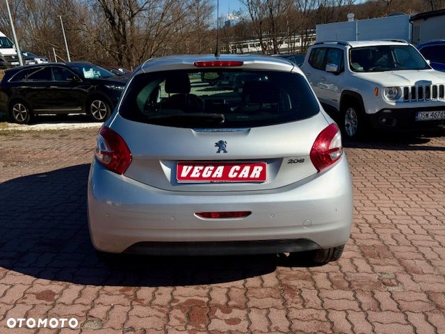 Peugeot 208 1.2 PureTech Allure - 13