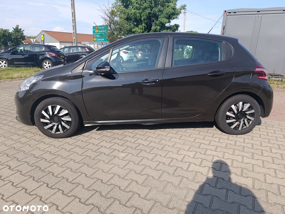 Peugeot 208 82 VTI Allure - 26