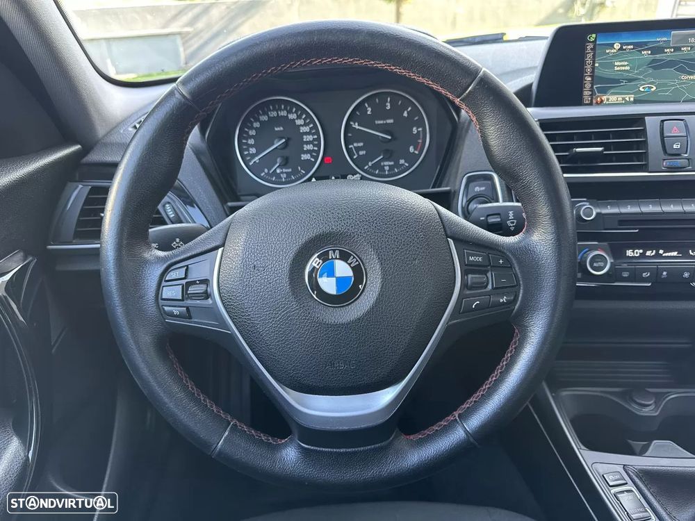 BMW 116 d Sport Line - 32