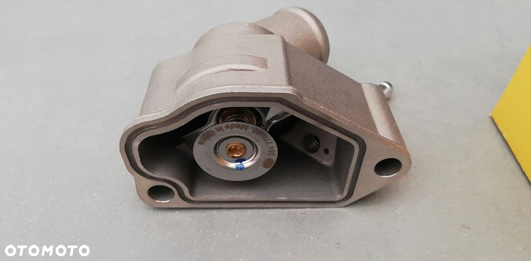ZAFIRA B 05 ASTRA F T92 2.0 termostat HELLA NOWY - 3
