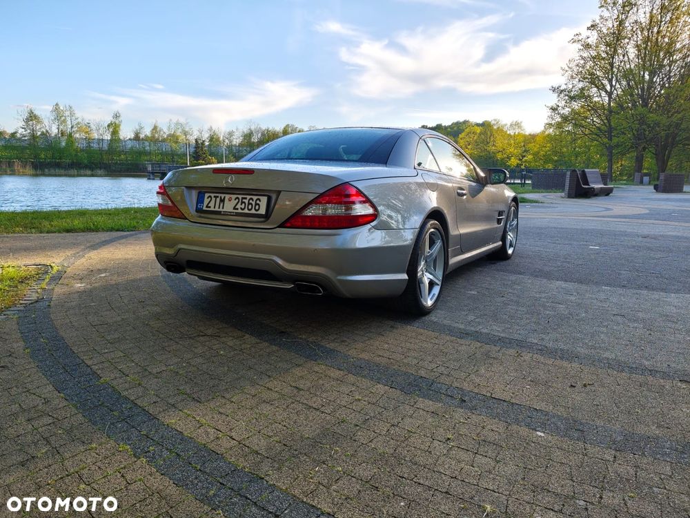 Mercedes-Benz SL 350 7G-TRONIC - 24