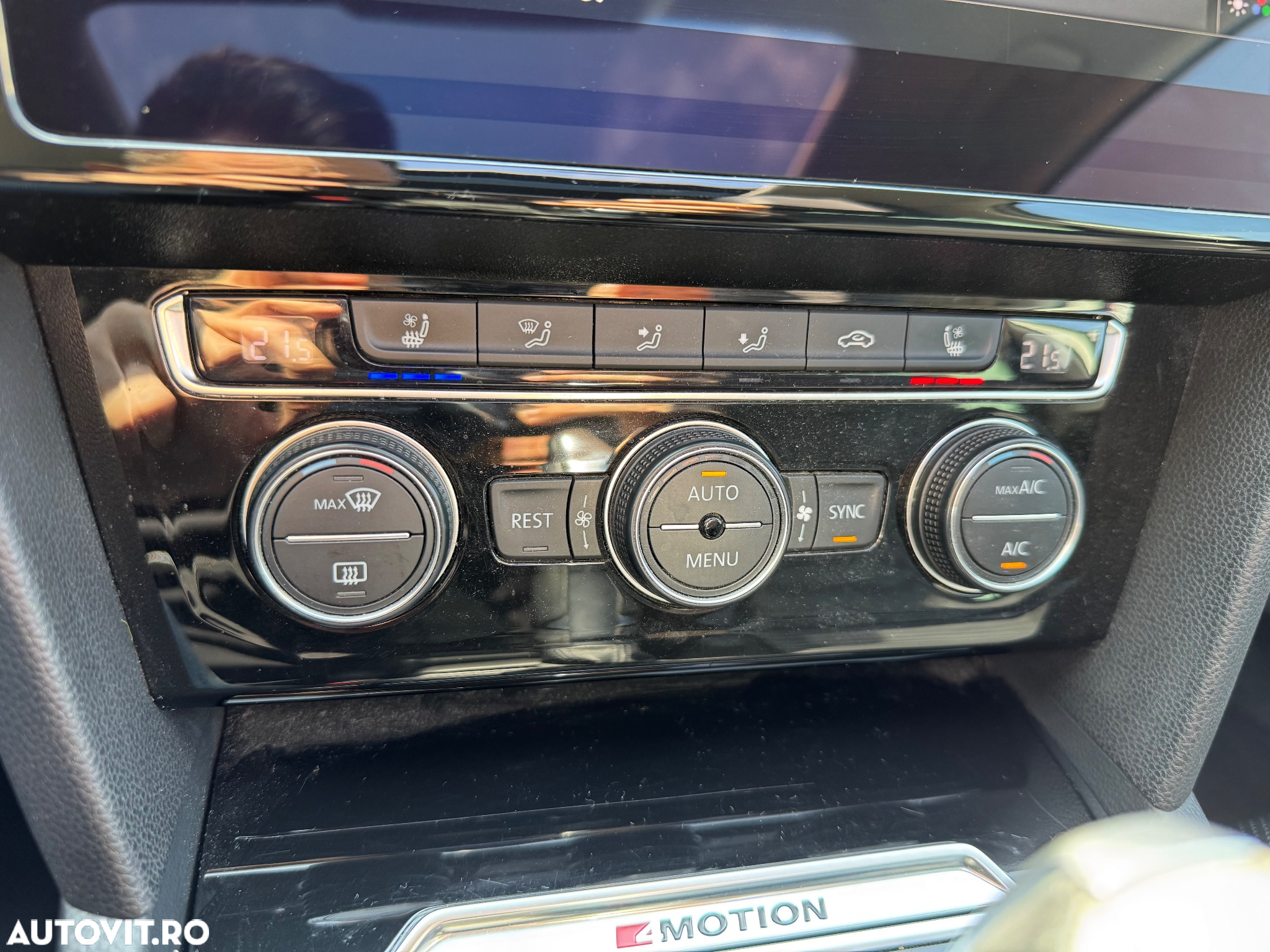 Volkswagen Passat Variant 2.0 BiTDI 4Mot DSG Highline - 24