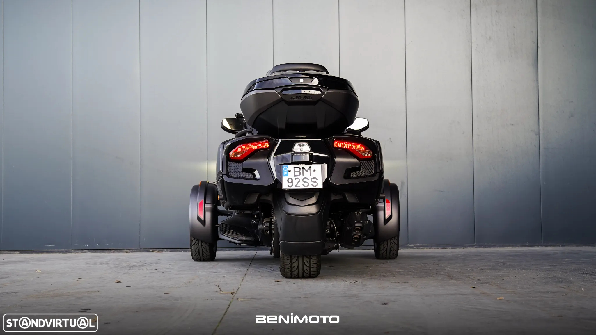 Can-Am Spyder RT Limited Carbon Black - 4