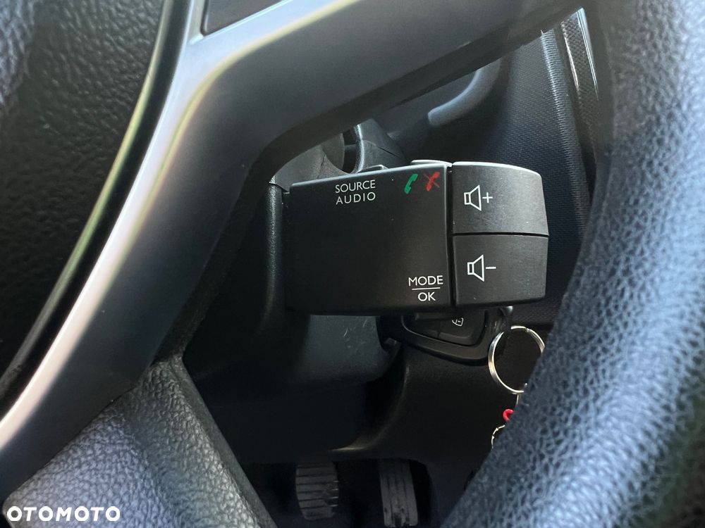 Dacia Sandero 1.0 SCe Access - 16