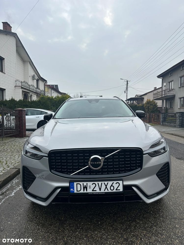 Volvo XC 60 B4 B Plus Dark - 5