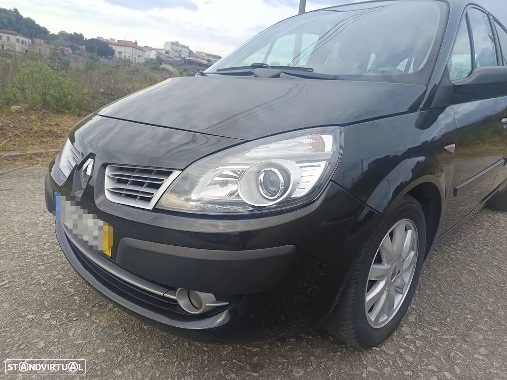 Renault Scénic 1.5 dCi Dynamique S - 4