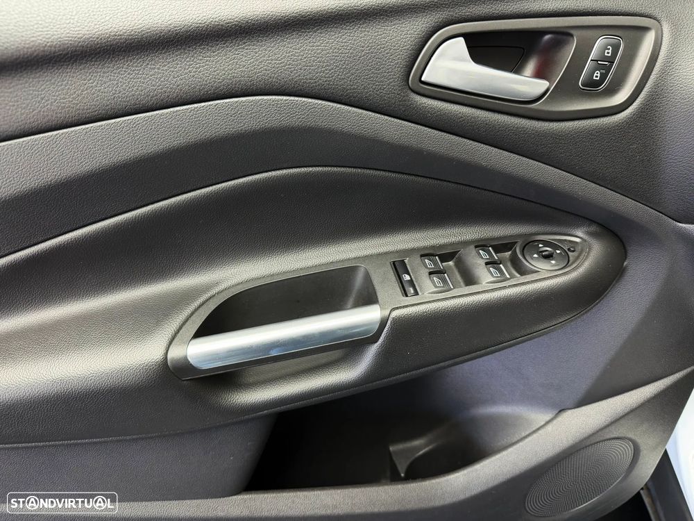 Ford Kuga 1.5 TDCi Vignale - 8