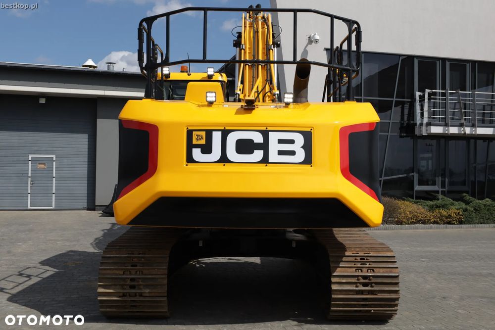 JCB 220X - 7