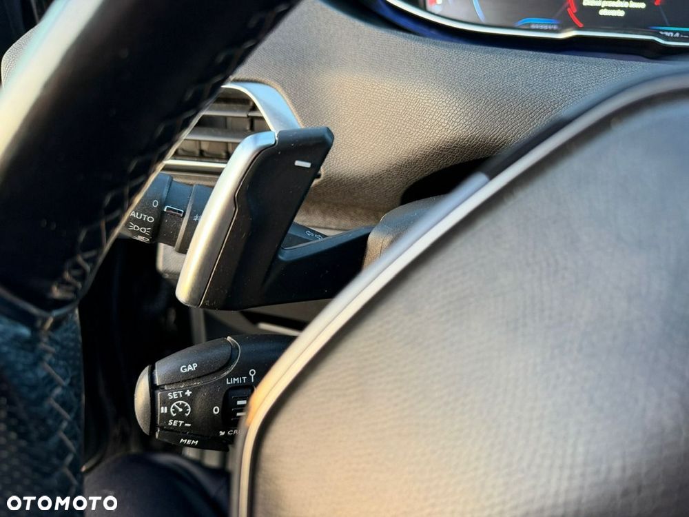 Peugeot 3008 BlueHDi 180 Stop & Start EAT8 GT - 36
