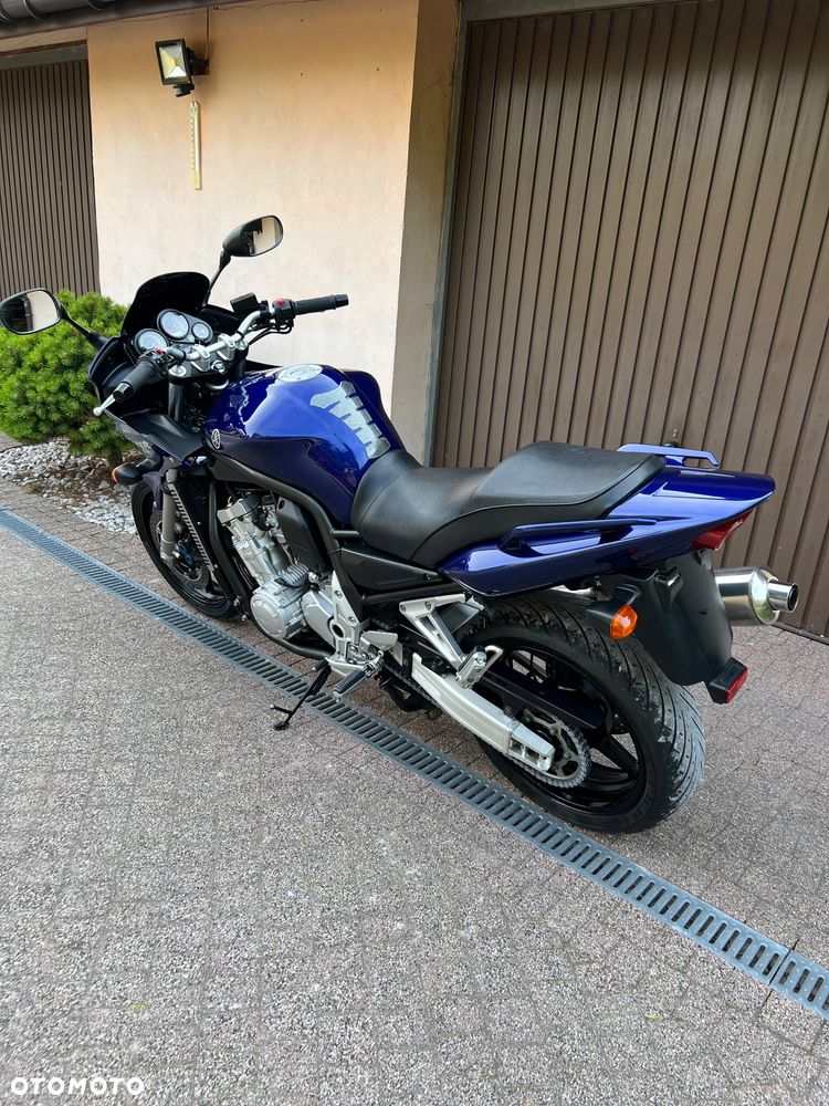 Yamaha FZS - 20
