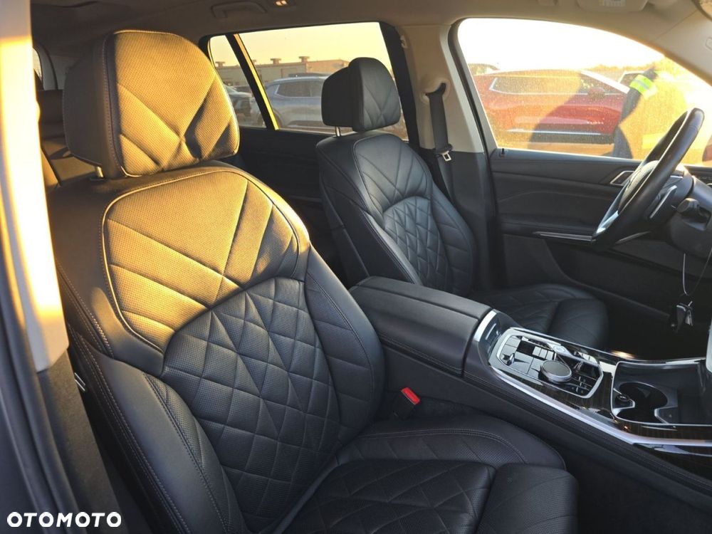 BMW X7 - 10