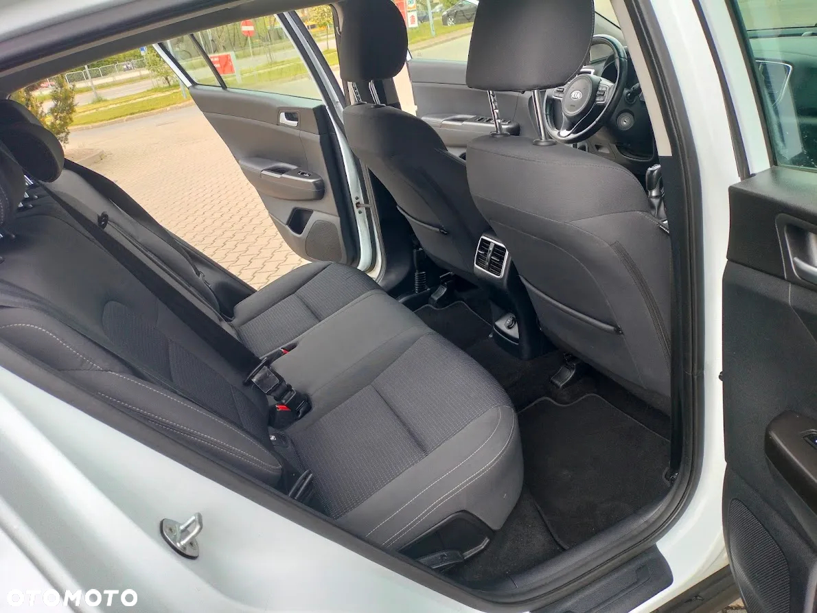 Kia Sportage 1.7 CRDI 2WD Dream-Team Edition - 19