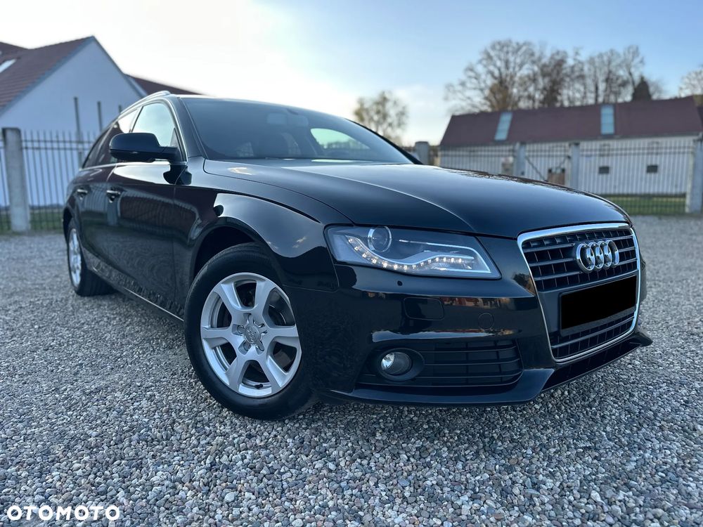 Audi A4 Avant 2.0 TDI ultra DPF Attraction - 1