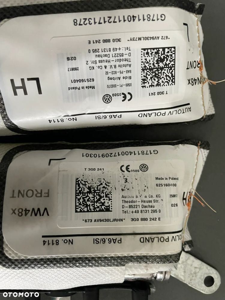 PODUSZKA FOTELA PRAWA VW PASSAT B8 3G0880242E - 1