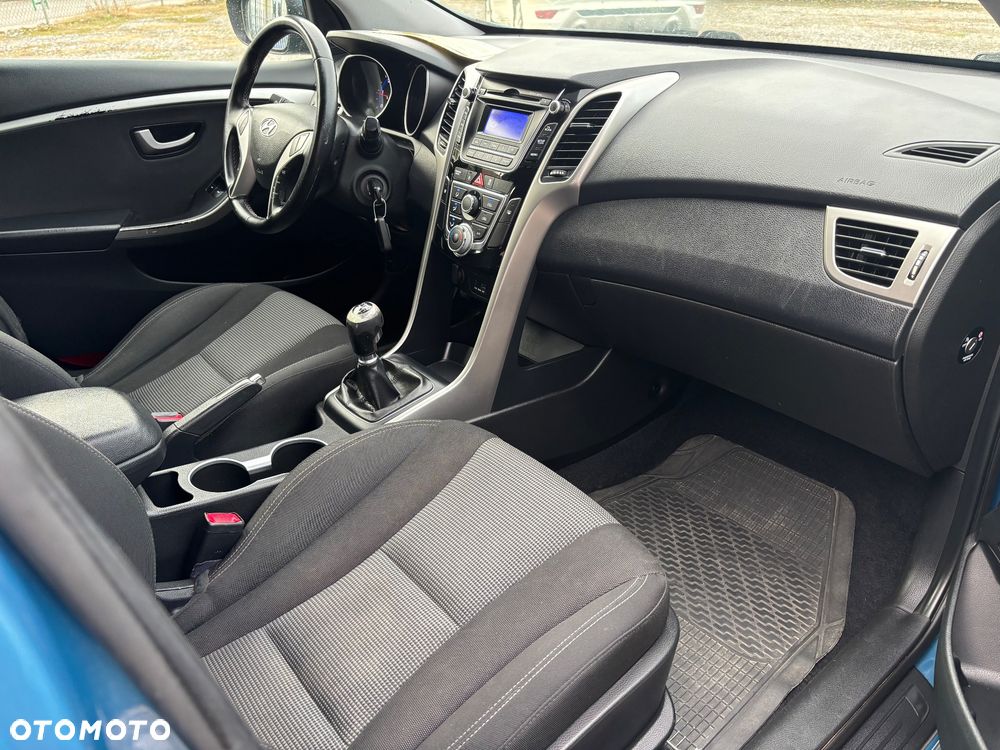 Hyundai i30 1.4 CRDi Trend - 4