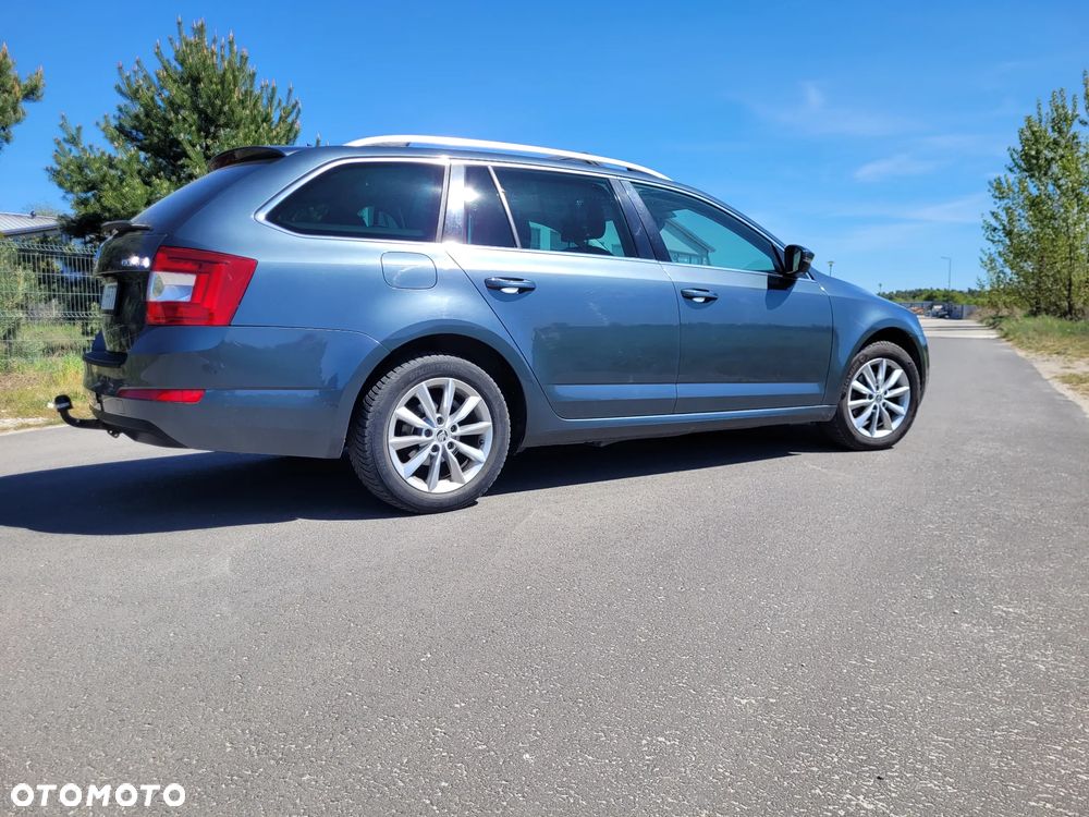 Skoda Octavia 1.6 TDI Style DSG - 2