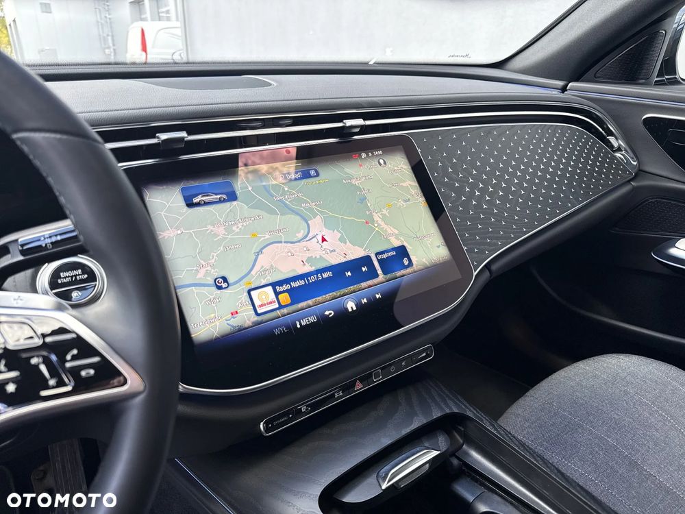 Mercedes-Benz Klasa E 200 d 9G-TRONIC - 14