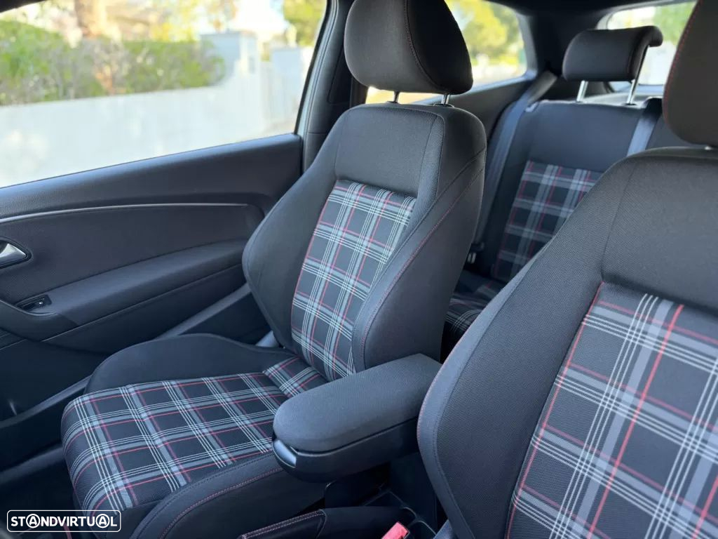 VW Polo 1.8 TSi GTi DSG - 19