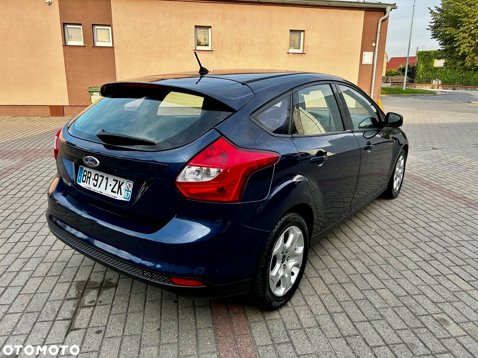 Ford Focus 1.5 TDCi DPF Start-Stopp-System Ambiente - 11
