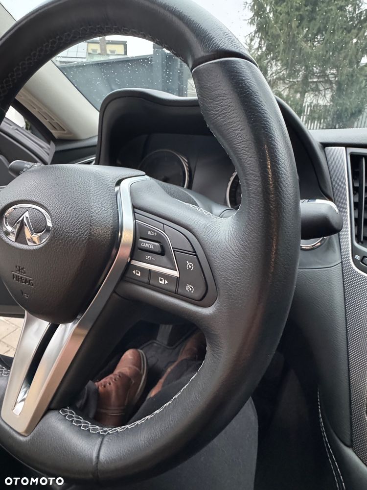 Infiniti Q50 2.0t Premium - 11