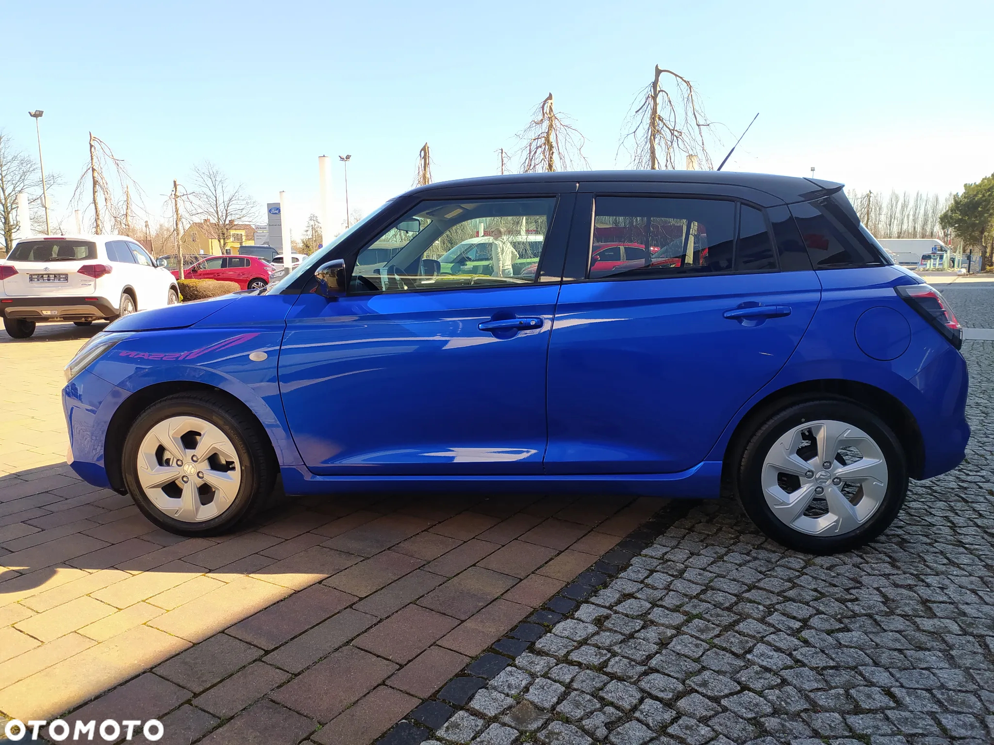Suzuki Swift 1.2 Dualjet SHVS Premium Plus CVT - 6