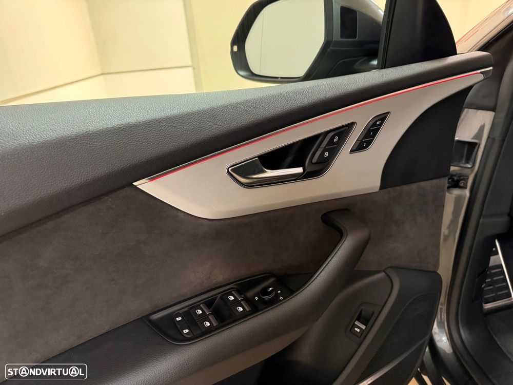 Audi Q8 50 TDI quattro Tiptronic - 15