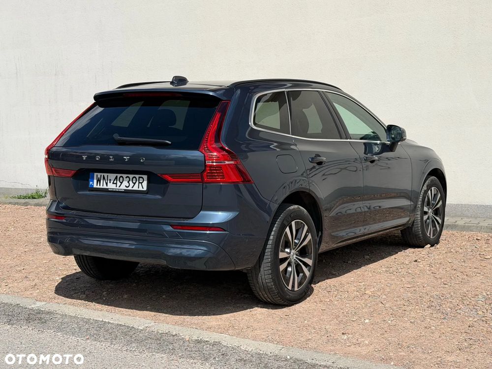 Volvo XC 60 B4 B Momentum Pro - 2