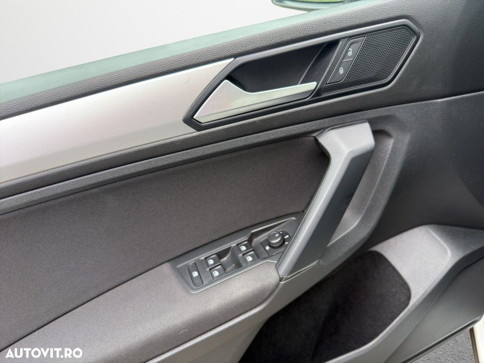 Volkswagen Tiguan - 20