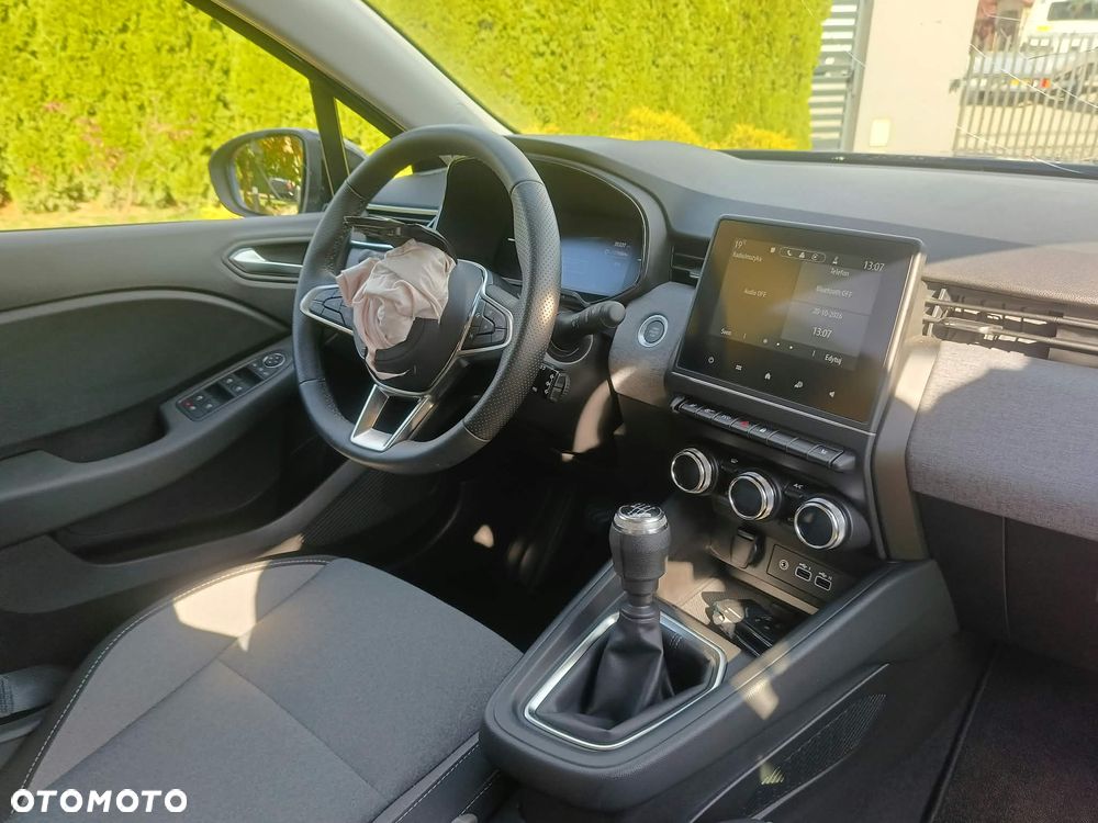 Mitsubishi Colt - 16