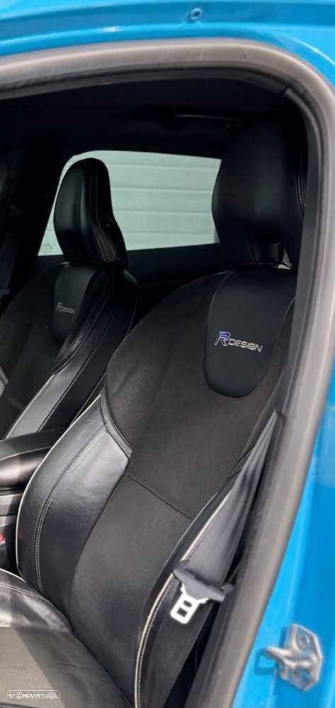 Volvo V40 D2 R Design - 12