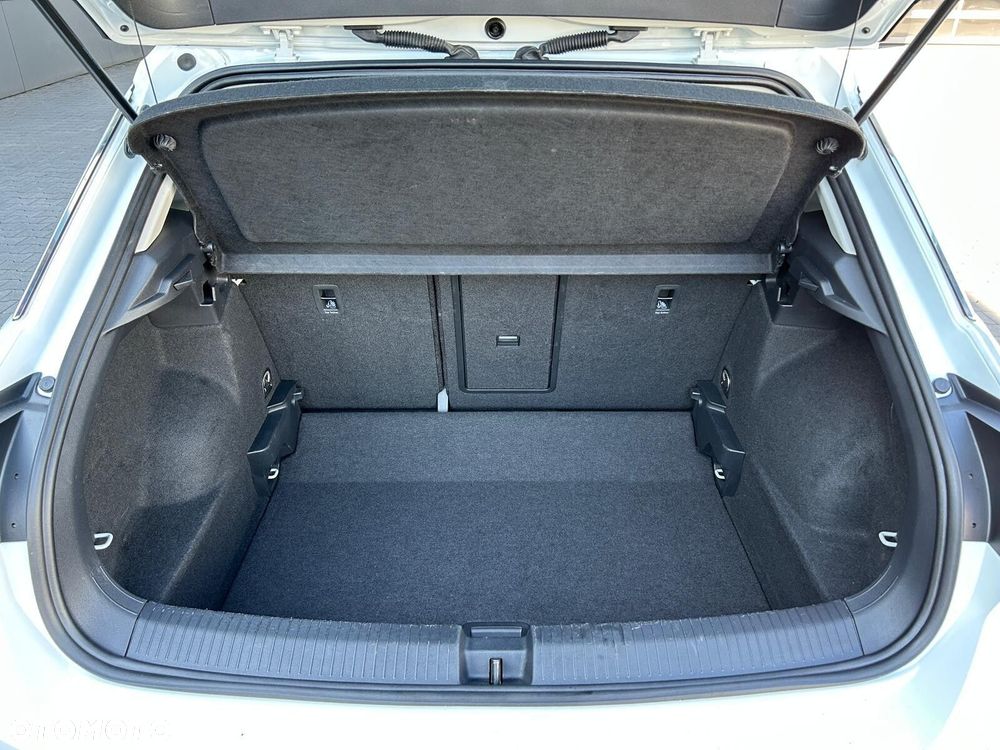 Volkswagen T-Roc 1.0 TSI Advance - 11