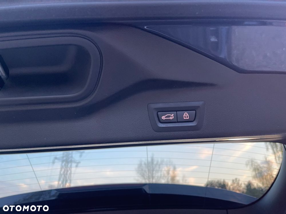 BMW X5 xDrive45e - 30