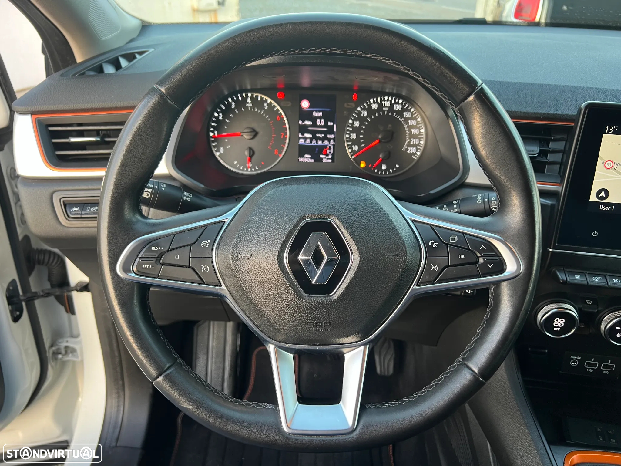 Renault Captur TCe 100 EXPERIENCE - 18