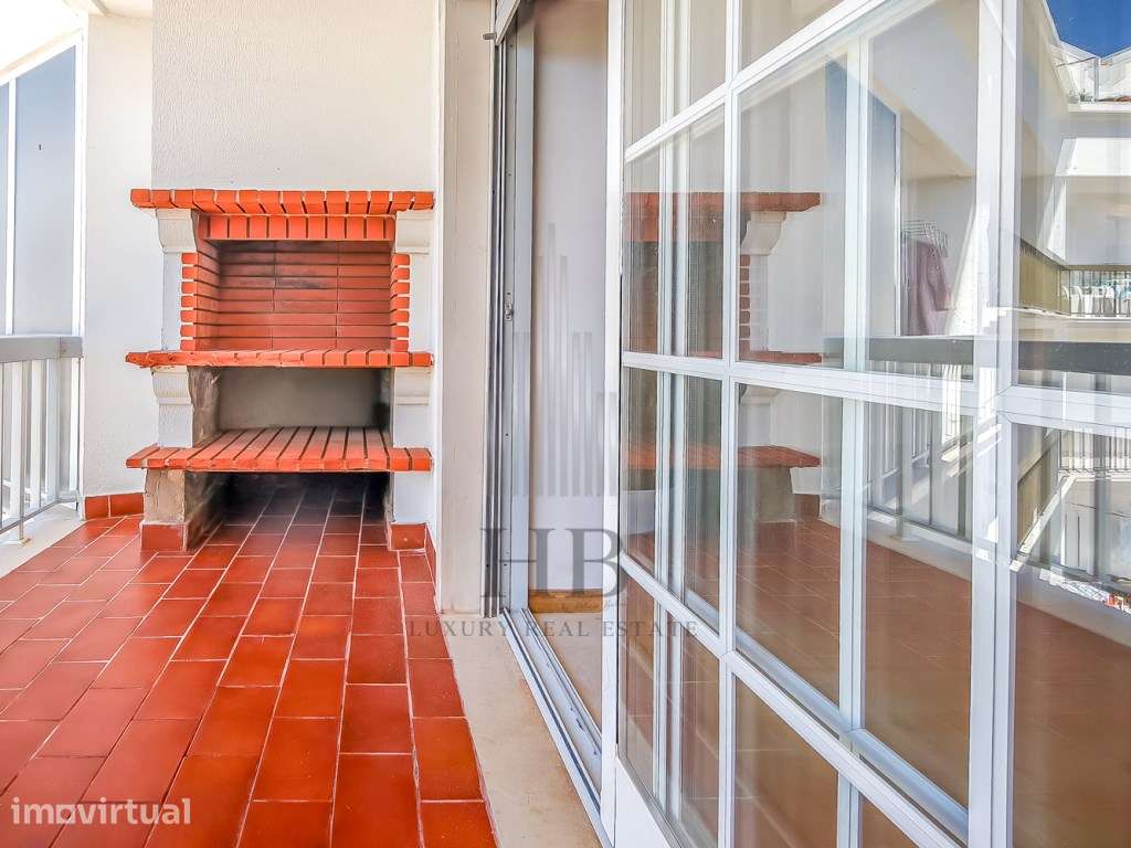 Apartamento com Vista Mar na Praia das Maçãs | Sintra - Grande imagem: 3/30