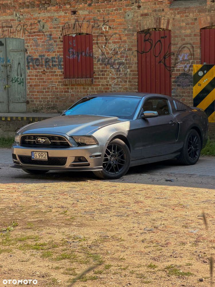 Ford Mustang 3.7 V6 Premium - 5
